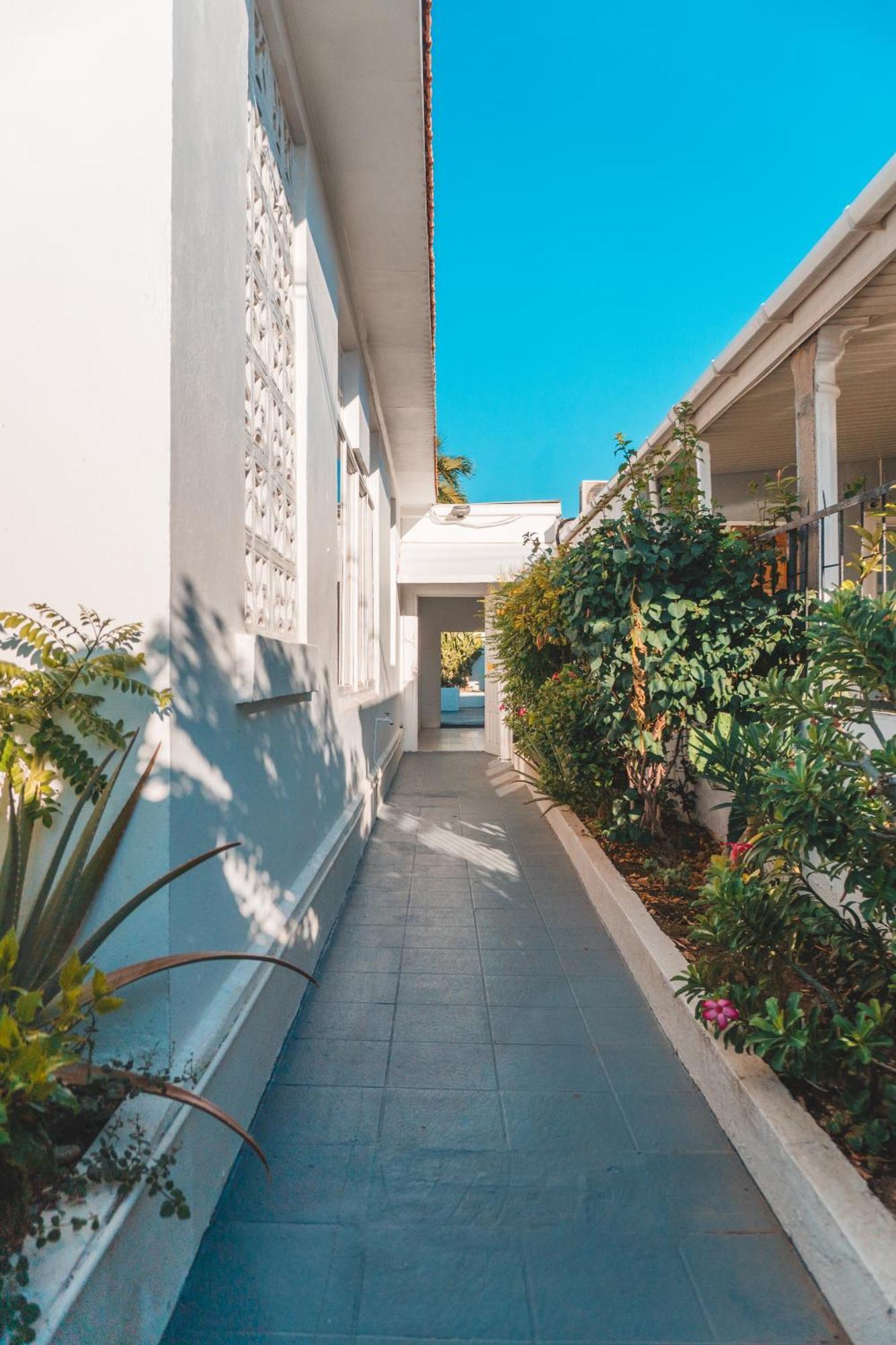 Klip Lagoon Apartsments Oranjestad Exterior foto